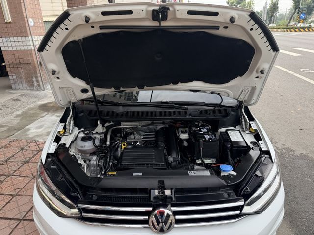 ✅一手車✅原鈑件✅7人座✅全速域自動跟車✅車道維持✅盲點偵測✅主動煞停✅無事故有認證✅引擎+變速箱等五大保固一年兩萬公里  第20張相片