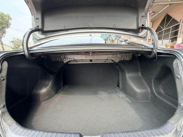 ✅舊換新現折5萬✅小資首購神車 ✅有認證✅無事故✅無泡水✅享五大保固2年5萬公里✅月付3千多輕鬆開回家  第19張相片