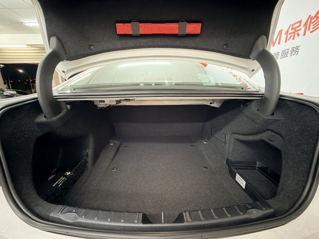 ✅原鈑件無事故✅稀有少跑低里程✅柴油大動力✅有認證✅引擎+變速箱保固✅可全貸✅月付5千多輕鬆開回家  第18張相片