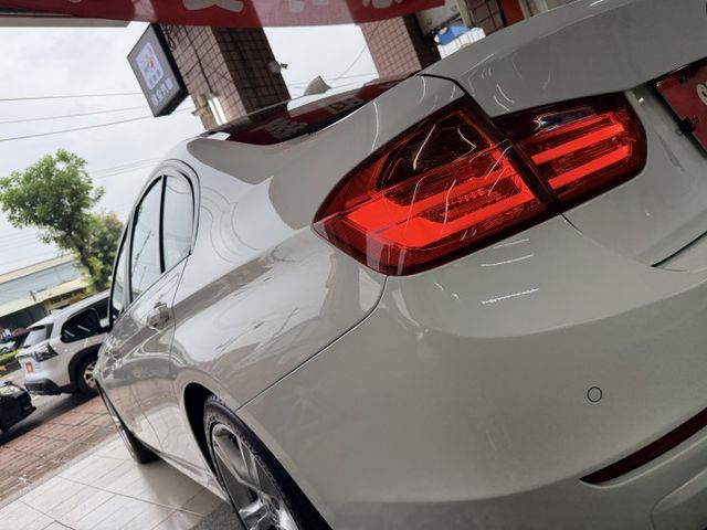 ✅原鈑件無事故✅稀有少跑低里程✅柴油大動力✅有認證✅引擎+變速箱保固✅可全貸✅月付5千多輕鬆開回家  第20張相片