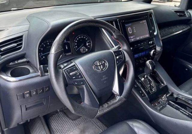 新車入庫車輛整備中  第7張相片