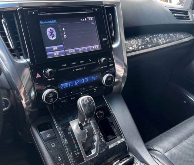 新車入庫車輛整備中  第8張相片