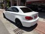 ✅超稀有BMW 1 Series Coupe✅自排版✅第三方認證原鈑件✅出廠證明✅升級18吋M版鋁圈✅倒車顯影✅藍芽音訊  第7張縮圖