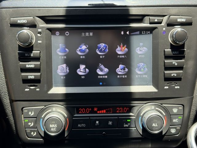 ✅超稀有BMW 1 Series Coupe✅自排版✅第三方認證原鈑件✅出廠證明✅升級18吋M版鋁圈✅倒車顯影✅藍芽音訊  第16張相片