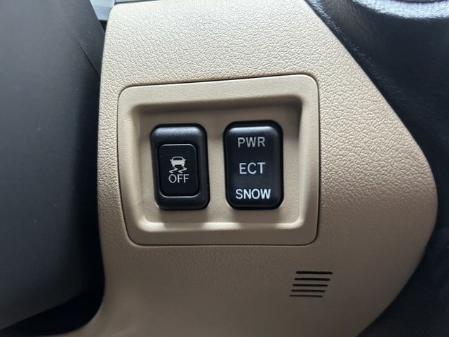 便宜入手豪華進口車/V6自然進氣/Keyless/定速/防滑/雙電動記憶座椅/換檔撥片/雙區恆溫/方控鍵/HID頭燈  第18張相片
