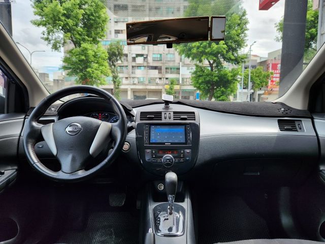 渦輪版魔術大空間/Keyless/循跡防滑/HID頭燈/光感應頭燈/空力套件/影音螢幕/雙區恆溫/電折後視鏡/後座出風口  第10張相片