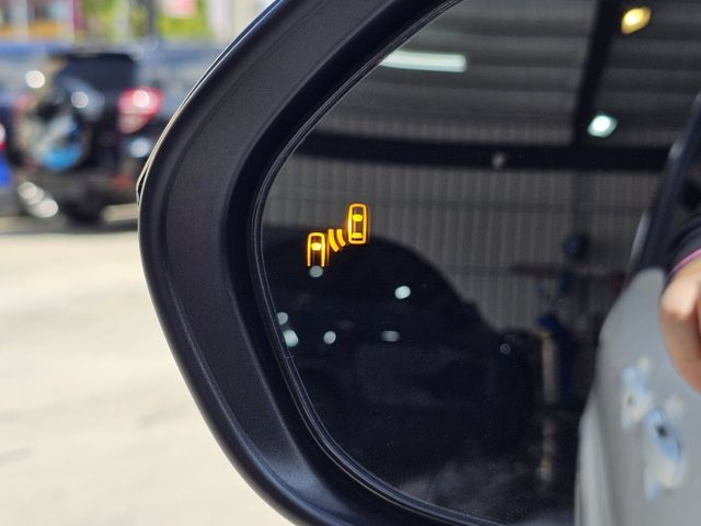 家庭神車!定速/盲點/兩側電動滑門/車道偏移警示/Keyless/循跡防滑/ISOFIX/後霧燈/後座出風口/恆溫空調  第7張相片