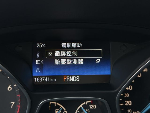 超帥改裝套件/可變色頭燈/尾翼/18吋輪框/換檔撥片/安卓機/定速及限速器/全車電動窗/循跡防滑/胎壓監控/光感應頭燈  第8張相片