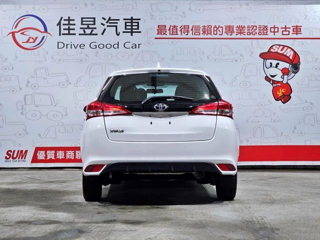經典代步小車首選之一/四條全新輪胎/前後霧燈/循跡防滑/影音主機/藍芽通訊/光感應頭燈/ISOFIX/兒童安全鎖  第4張相片