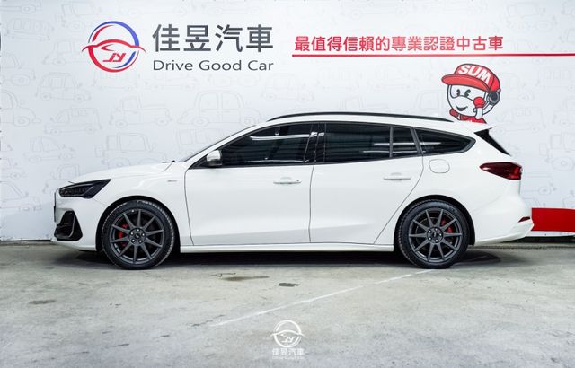 車道維持/抬頭顯示/液晶螢幕/CarPlay/圓紐換檔/雙區USB.TYPE-C充電/雙區恆溫空調/電動尾門  第2張相片