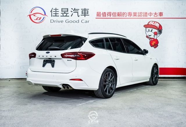 車道維持/抬頭顯示/液晶螢幕/CarPlay/圓紐換檔/雙區USB.TYPE-C充電/雙區恆溫空調/電動尾門  第4張相片