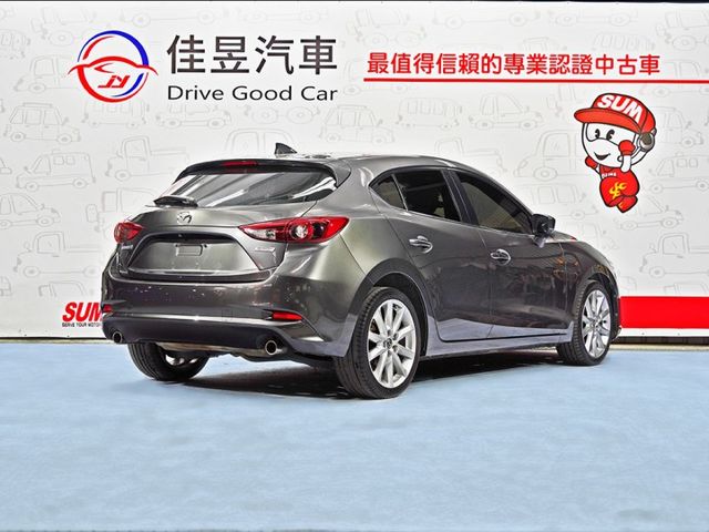 想找一台性能操控兼具的好車?｜2.0尊榮進化版~認證車原鈑件~LED頭燈+專用安卓機+自動上掀式抬頭顯示~快來電預約~  第5張相片