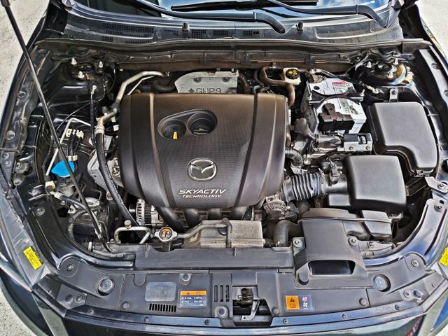 想找一台五門黑馬3?｜罕見黑馬頂級型~認證車原鈑件~盲點偵測+iKey+都會煞車輔助+自動上掀式抬頭顯示~快來電預約~  第10張相片