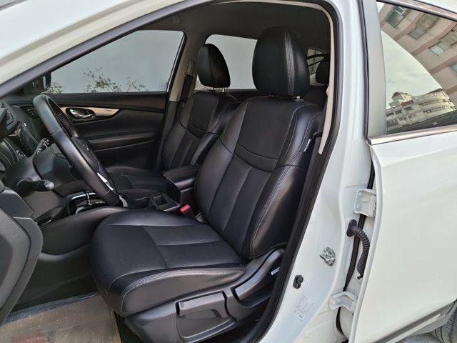 想找一台家庭用休旅?｜熱門車款好開好養又安全~ACC跟車+360環景+CarPlay滿配+電動尾門~歡迎來試乘~  第7張相片