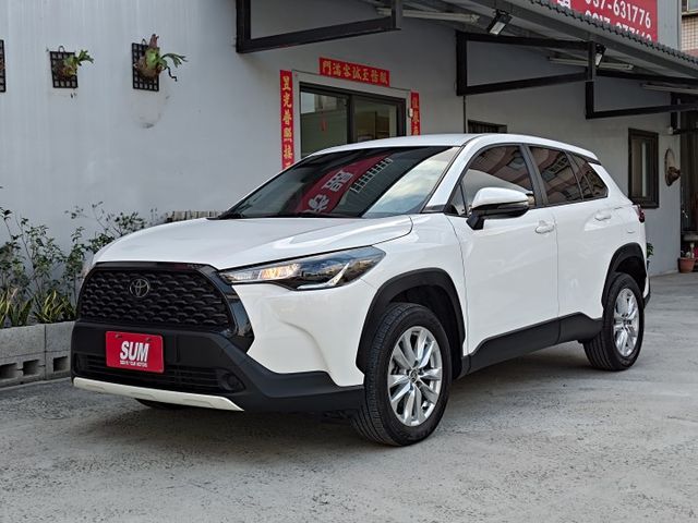 想找一台新古小休旅?｜豪華版~不管事內裝還是外觀狀況都像新車+原廠保固中~ACC+車道維持+CarPlay加超新車況~  第1張相片