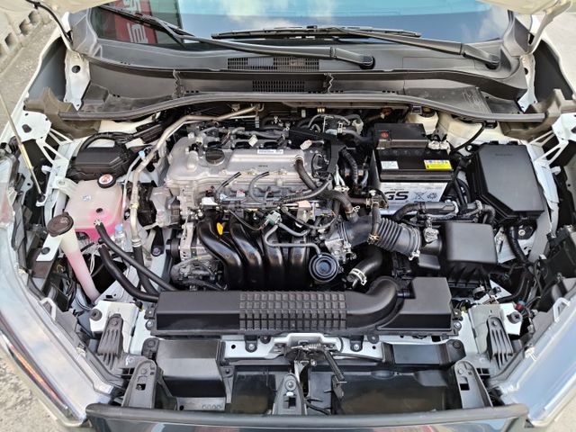 想找一台新古小休旅?｜豪華版~不管事內裝還是外觀狀況都像新車+原廠保固中~ACC+車道維持+CarPlay加超新車況~  第7張相片