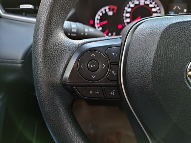 想找一台新古小休旅?｜豪華版~不管事內裝還是外觀狀況都像新車+原廠保固中~ACC+車道維持+CarPlay加超新車況~  第10張相片