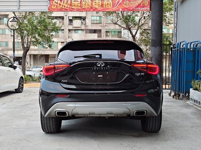 想找一台外型前衛、質感滿滿的進口跨界？｜後差速器已安裝更換  ACC跟車＋360環景～快來預約賞車～  第8張相片