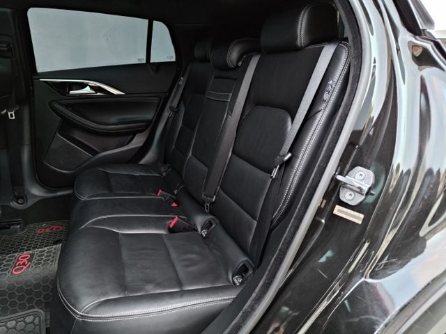 想找一台外型前衛、質感滿滿的進口跨界？｜後差速器已安裝更換  ACC跟車＋360環景～快來預約賞車～  第13張相片