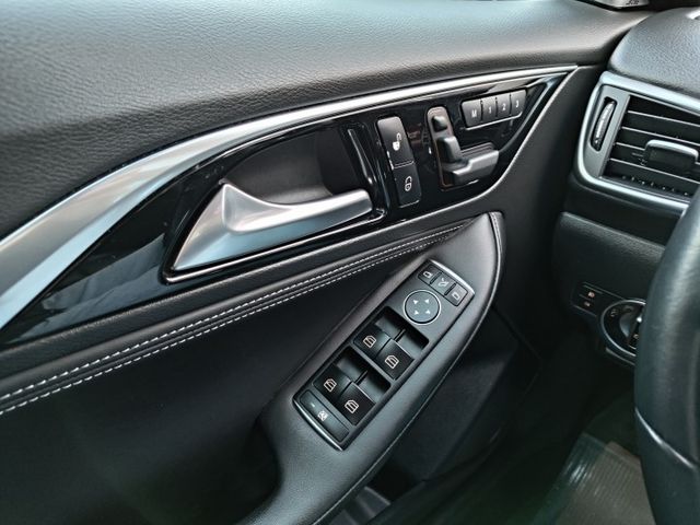 想找一台外型前衛、質感滿滿的進口跨界？｜後差速器已安裝更換  ACC跟車＋360環景～快來預約賞車～  第16張相片