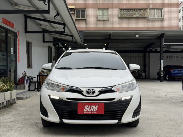 想找一台省油耐用、通勤代步零負擔的國民房車？｜好養好開又安心～維修保養負擔低～日常使用超順手～加裝安卓機影音系統  第3張相片