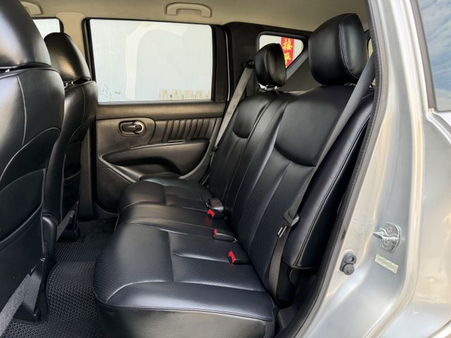 想找一台都市小休旅?｜CP值超高首選~1.6空間靈活實用+油耗表現優異～免鑰匙＋原廠影音螢幕＋倒車顯影～快來預約賞車～  第7張相片