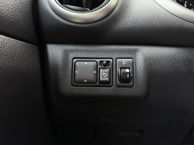 想找一台都市小休旅?｜CP值超高首選~1.6空間靈活實用+油耗表現優異～免鑰匙＋原廠影音螢幕＋倒車顯影～快來預約賞車～  第10張相片