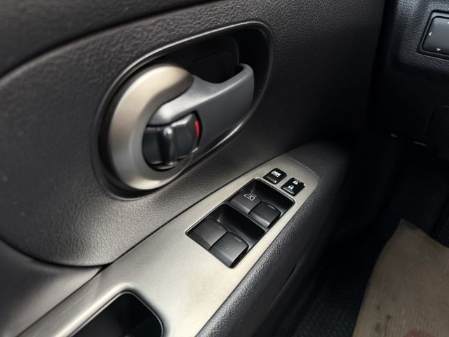 想找一台都市小休旅?｜CP值超高首選~1.6空間靈活實用+油耗表現優異～免鑰匙＋原廠影音螢幕＋倒車顯影～快來預約賞車～  第11張相片