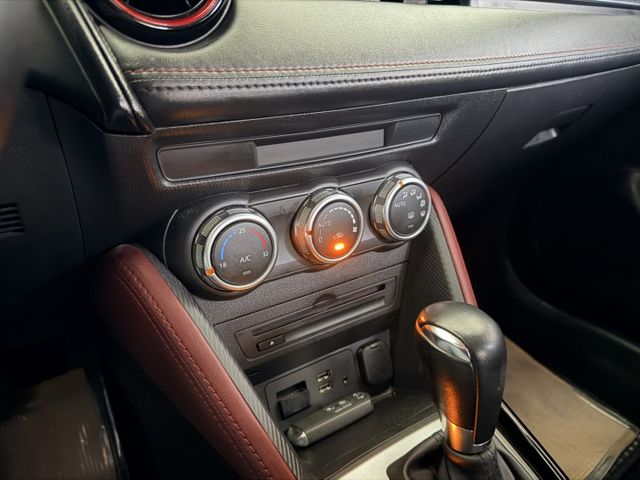 想找一台外型動感、操控俐落的日系小休旅？｜2.0 SKYACTIV-G 動力順暢～車身靈活好開～質感內裝耐看～  第11張相片