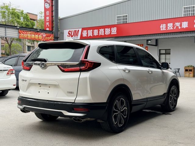 想找一台小排量大空間休旅?｜大空間奶爸專用車～省稅休旅車超高cp值～主動跟車+倒車顯影~購車再享全台保固  第4張相片