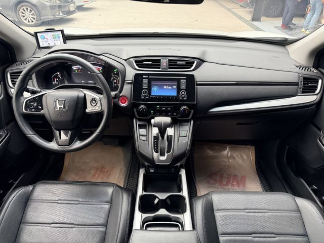 想找一台小排量大空間休旅?｜大空間奶爸專用車～省稅休旅車超高cp值～主動跟車+倒車顯影~購車再享全台保固  第6張相片