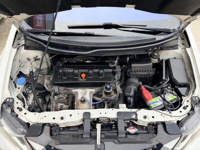 想找一台耐用省油、操控穩定的經典日系房車？｜1.8 動力順順開～底盤扎實好上手～空間實用、通勤長途都合適～經典不敗款  第5張相片