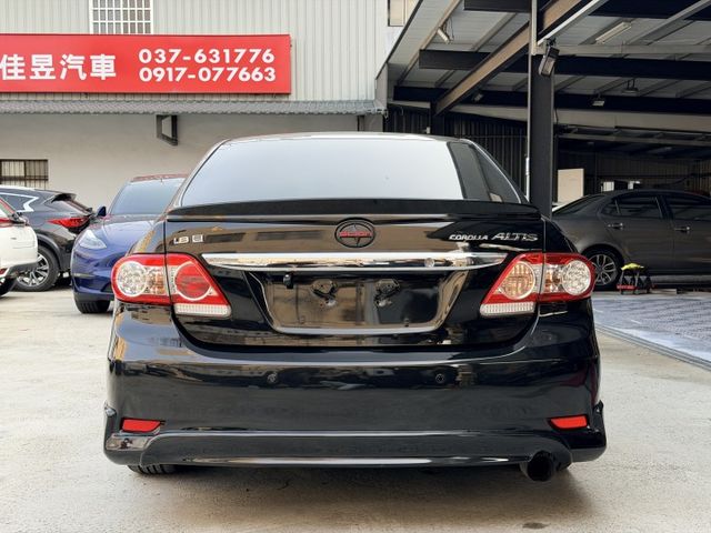 想找一台外型升級更帥、耐用又好養的經典房車？｜外觀小改更有型～視覺更年輕動感～通勤代步依舊穩定可靠～耐看又實用  第3張相片