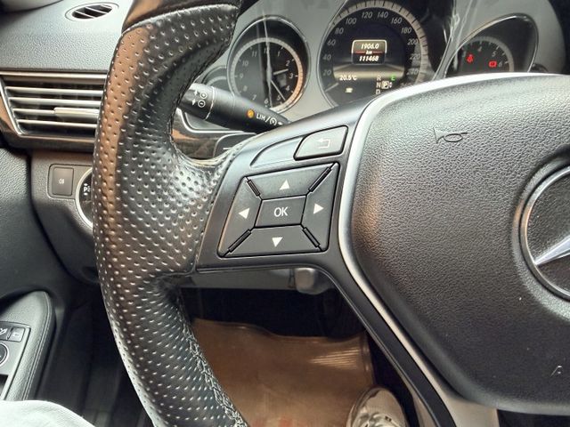 想找一台沉穩大器、豪華質感在線的德系房車？｜行路穩定舒適～隔音細膩有層次～商務通勤都體面～經典三芒星風範  第15張相片