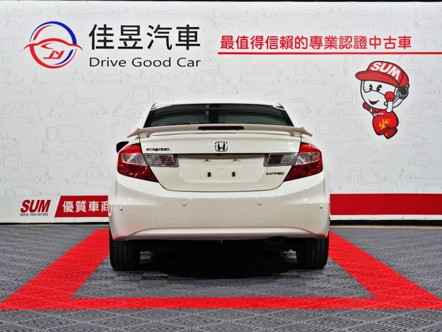想找一台耐用省油、操控穩定的經典日系房車？｜1.8 動力順順開～底盤扎實好上手～空間實用、通勤長途都合適～經典不敗款  第4張相片