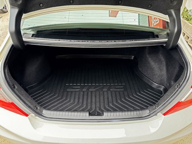 想找一台耐用省油、操控穩定的經典日系房車？｜1.8 動力順順開～底盤扎實好上手～空間實用、通勤長途都合適～經典不敗款  第14張相片