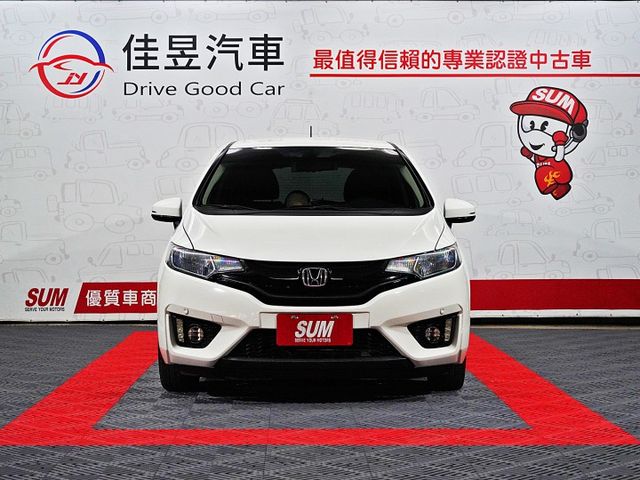 想找一台省油耐用、空間靈活的熱門小車？｜車身小巧好停車～後座變化超實用～通勤代步超輕鬆～恆溫空調＋定速巡航＋倒車雷達  第2張相片