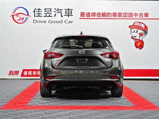 想找一台性能操控兼具的好車?｜2.0尊榮進化版~認證車原鈑件~LED頭燈+專用安卓機+自動上掀式抬頭顯示~快來電預約~  第4張相片