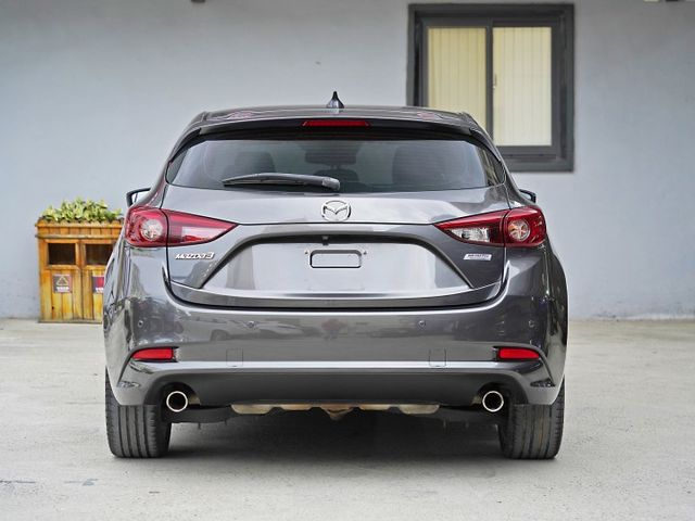 想找一台性能操控兼具的好車?｜2.0尊榮進化版~認證車原鈑件~LED頭燈+專用安卓機+自動上掀式抬頭顯示~快來電預約~  第8張相片