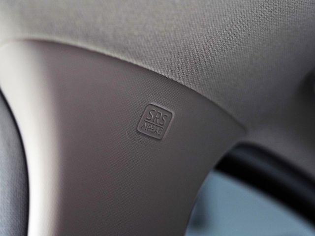 想找一台性能操控兼具的好車?｜2.0尊榮進化版~認證車原鈑件~LED頭燈+專用安卓機+自動上掀式抬頭顯示~快來電預約~  第16張相片