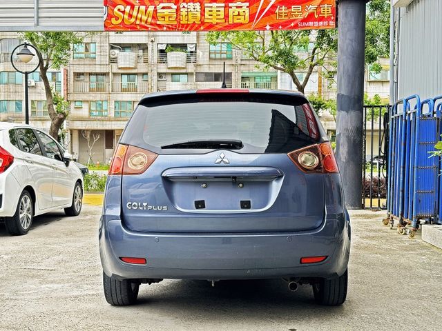 想找一台省油好養、空間靈活的實用小車？｜五門掀背好載物～後座可變化超好用～市區好停車～代步通勤超輕鬆~歡迎預約賞車~  第8張相片