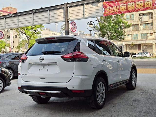 想找一台家庭用休旅?｜熱門車款好開好養又安全~ACC跟車+360環景+CarPlay滿配+電動尾門~歡迎來試乘~  第9張相片