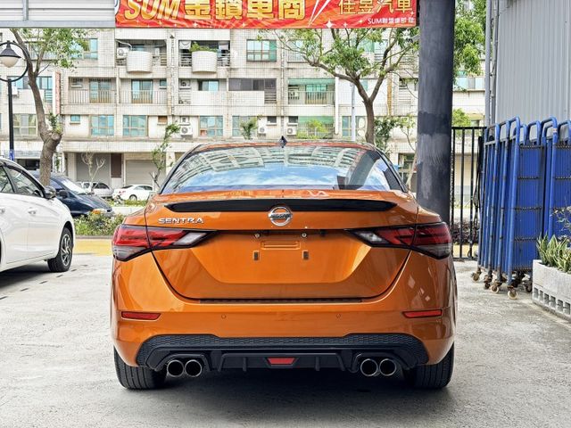 想找一台安全滿滿、科技到位又好開的質感房車？｜駕馭穩定舒適～空間實用、通勤長途都輕鬆～ACC 跟車＋盲點偵測＋CarPl  第8張相片