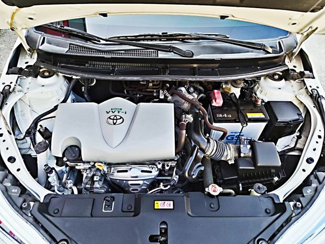 想找一台可靠的小車?｜最美白色系~豪華版超搶手認證小車~歡迎試乘~快來電預約~  第10張相片
