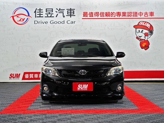 想找一台外型升級更帥、耐用又好養的經典房車？｜外觀小改更有型～視覺更年輕動感～通勤代步依舊穩定可靠～耐看又實用  第2張相片