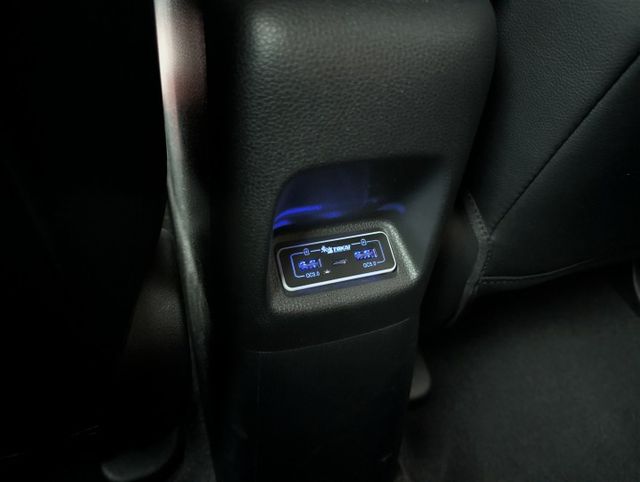 想找一台省油科技、配備滿滿的智慧小車？｜油電動力順暢安靜～小巧靈活又好停車～ACC 跟車＋盲點偵測＋CarPlay  第14張相片