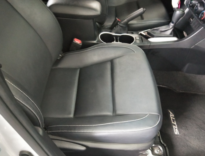 ALTIS 精選優質車況 一年保固  第7張相片