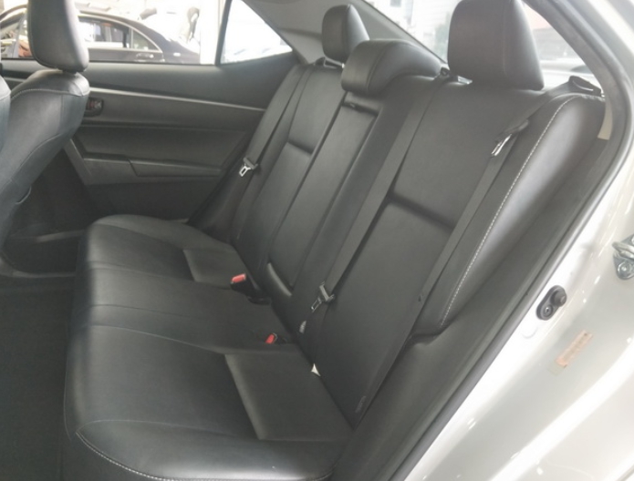 ALTIS 精選優質車況 一年保固  第8張相片