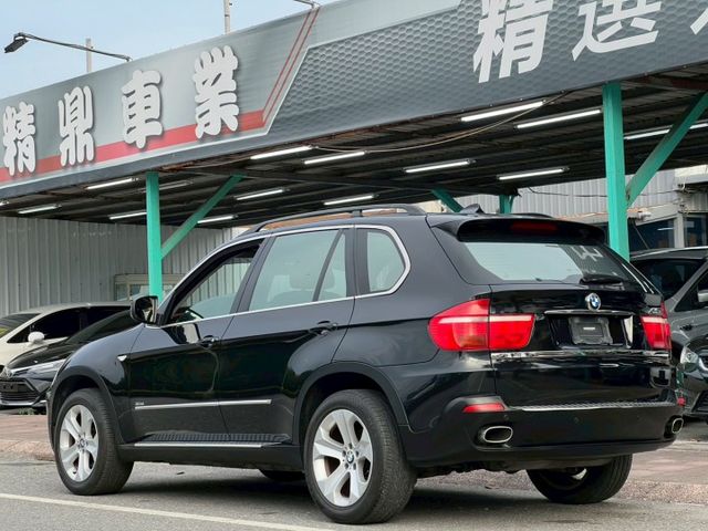 3.0自然進氣 四輪驅動 HID頭燈 雙前電動椅 免鑰匙啟動 胎壓監控 里程數不高12萬  第2張相片