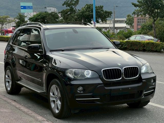 3.0自然進氣 四輪驅動 HID頭燈 雙前電動椅 免鑰匙啟動 胎壓監控 里程數不高12萬  第13張相片